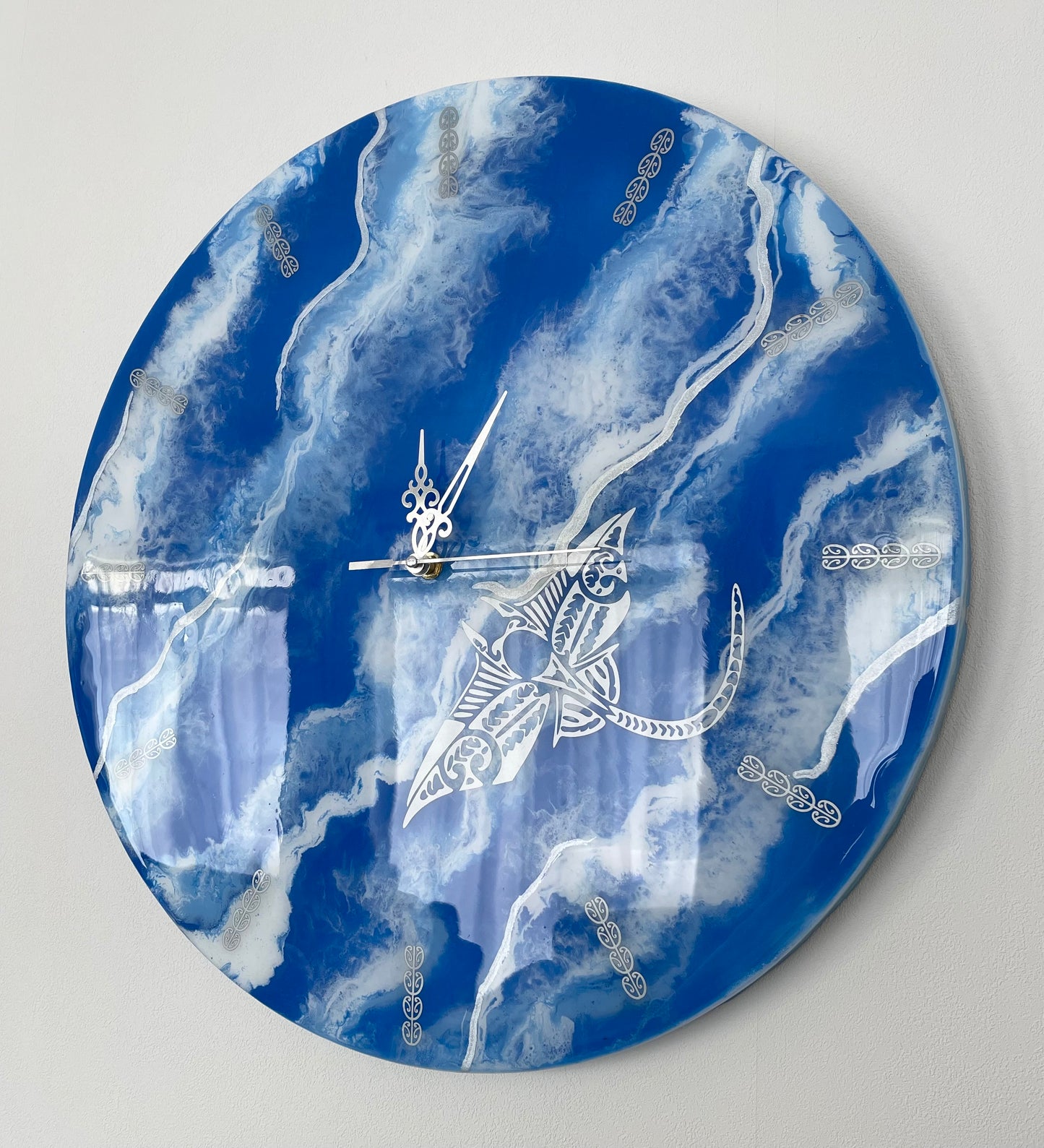 Whai (Stingray) Wall Clock